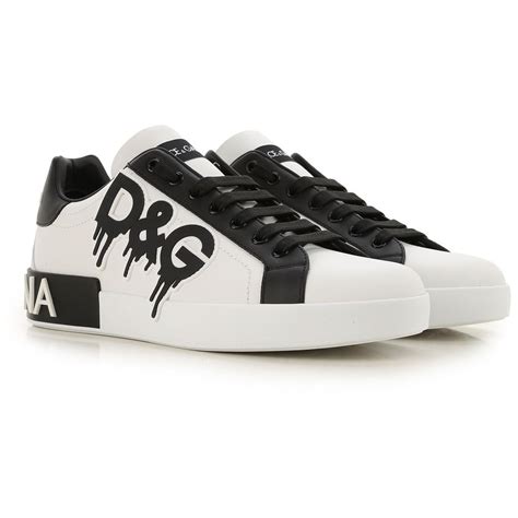 dolce and gabbana logo sneakers.